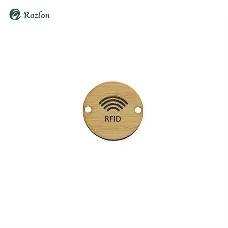 Tarjeta redonda de madera